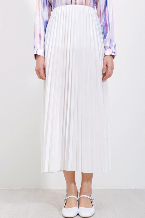 8009 Deri Görünümlü Piliseli Etek - Beyaz