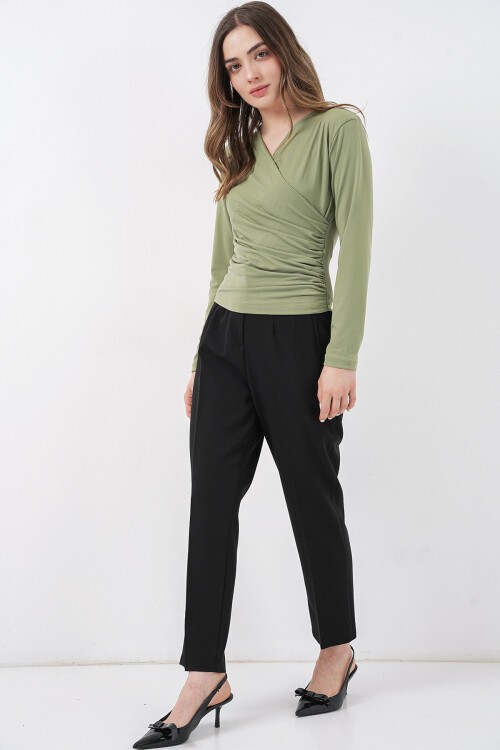 939 Anvelop Yaka Sandy Bluz - Çağla