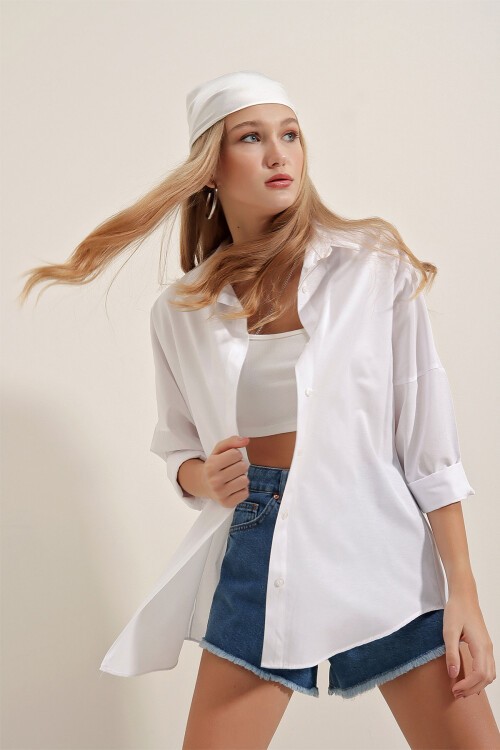 Kadın Siyah Beyaz Oversize Basic Gömlek 3900