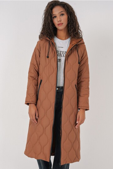 Merterium 5177 Kapüşonlu Uzun Kapitone Mont - Taba