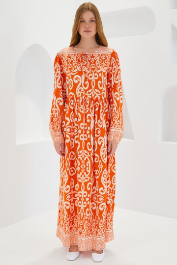 Merterium Kadın Turuncu Ekru Desenli Uzun Viskon Elbise 1947