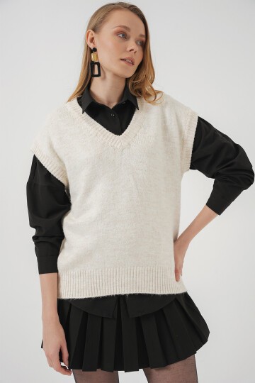 Merterium 15914 V Yaka Triko Süveter - Ekru