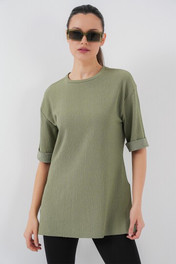 Merterium 4332 Yanı Yırtmaçlı Örme Tişört - Çağla