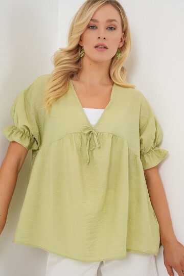 Merterium Kadın Önü Bağcıklı Kısa Kol Bluz 962 - E.Yeşil