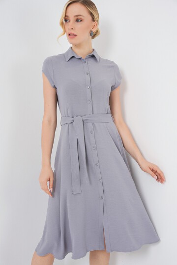 1677 Boydan Düğmeli Kuşaklı Elbise - Gri