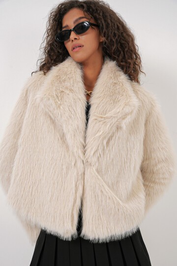 5186 Kruvaze Peluş Kürk Kaban - Bej