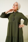 Merterium 1627 Yaka Bağcıklı Tesettür Elbise - D.Haki