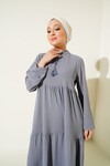 Merterium 1627 Yaka Bağcıklı Tesettür Elbise - Gri