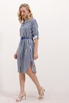 5629 Çizgili Kemerli Elbise - Mavi